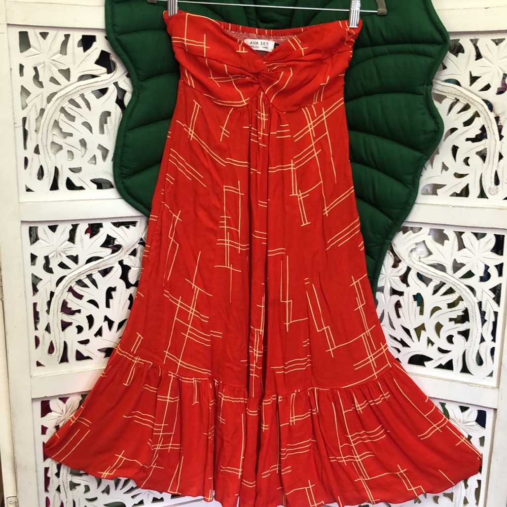 Ava Sky strapless red/gold geometric line print tube top dress. Size S. Pockets.